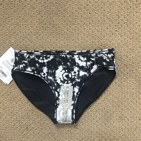 NET: Reversible Bikini Bottom - Picture 5 of 11